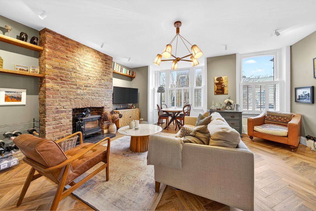 Property photo 1 of 16 Reception Room