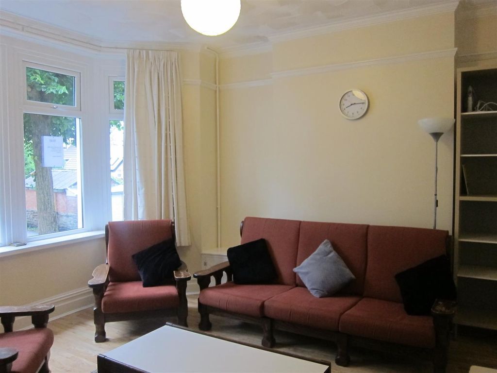 Property photo 2 of 7