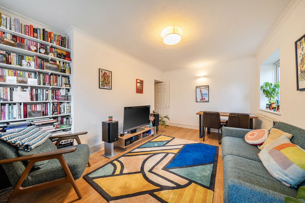 Property photo 2 of 17 Reception