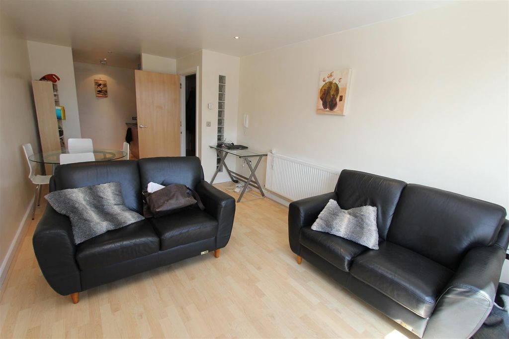 Property photo 2 of 9 Bright Living Area With Stylish Leather Sofas...