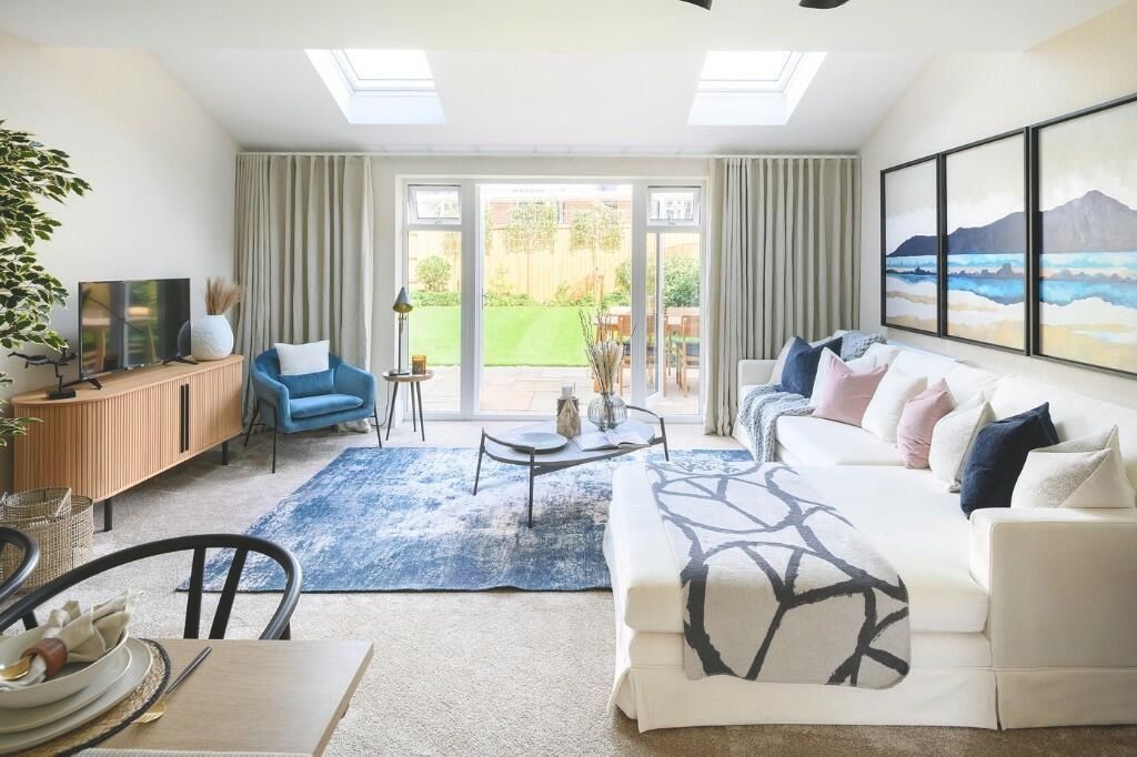 Property photo 2 of 16