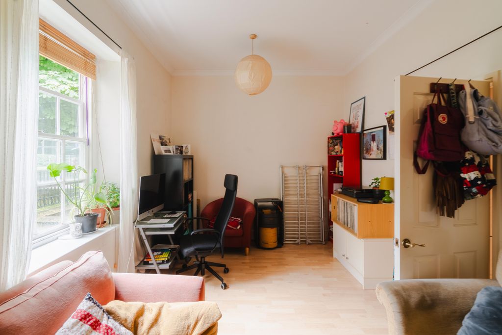 Property photo 2 of 8 10