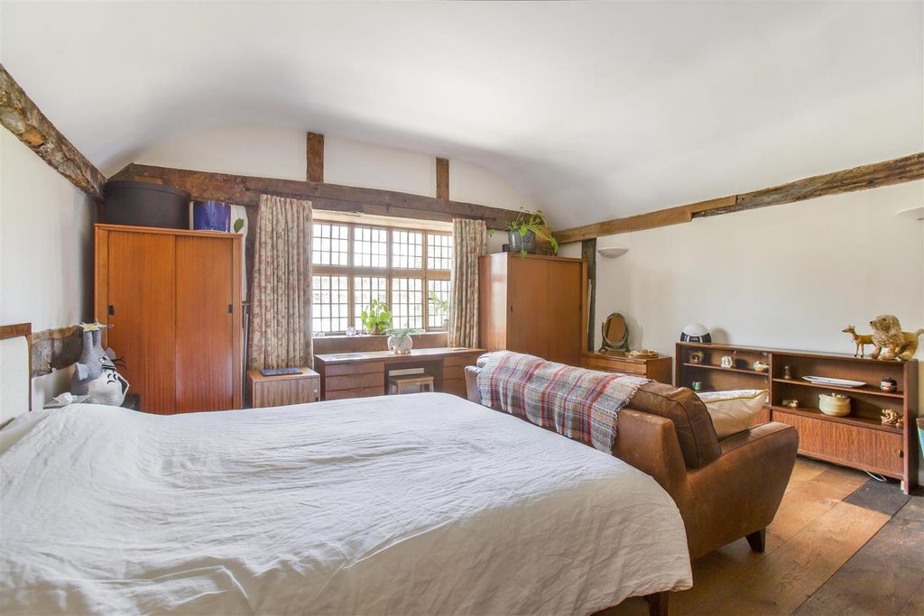 Property photo 2 of 37 2