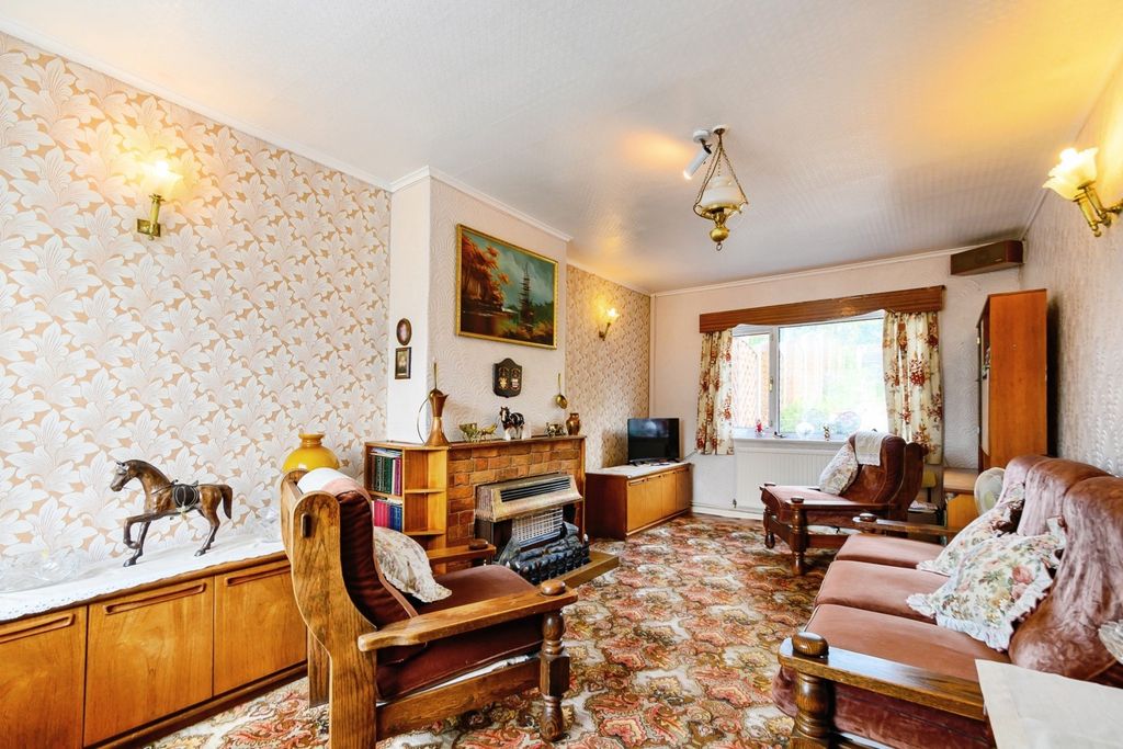 Property photo 3 of 22 Pbox-Img.Jpg