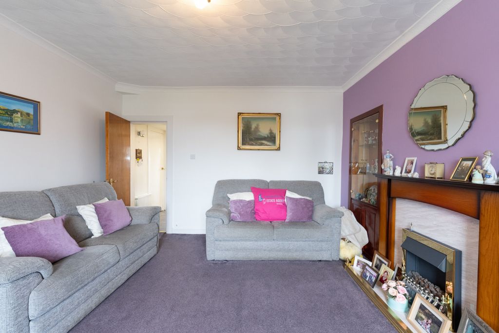 Property photo 2 of 19 Gallery