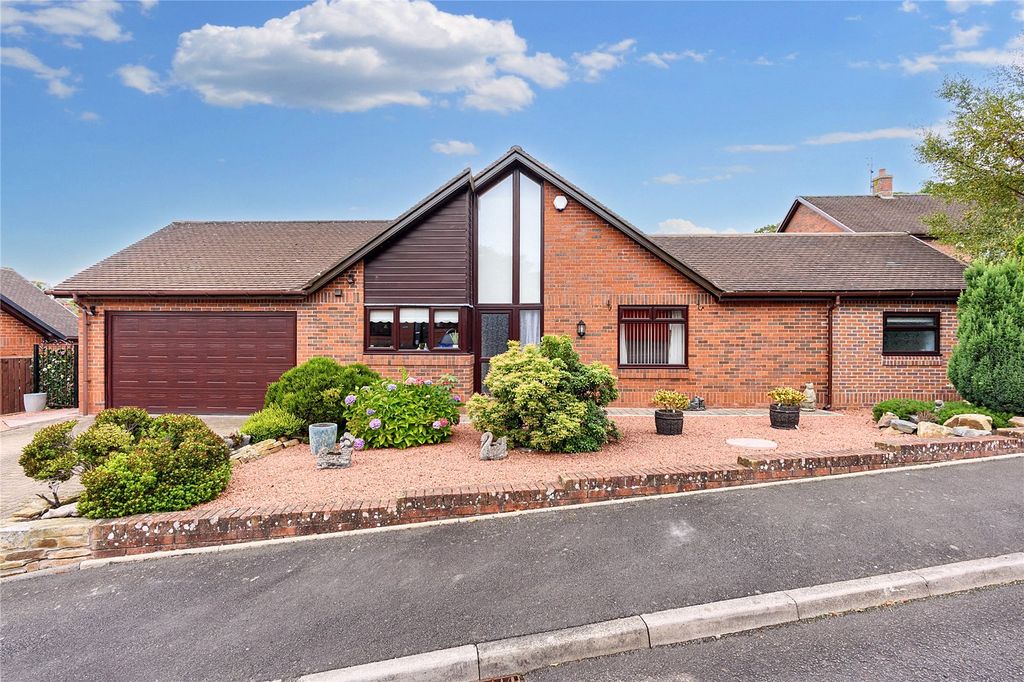 Property photo 1 of 15 External