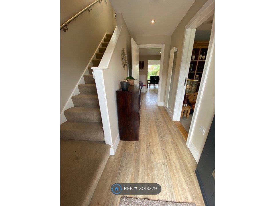 Property photo 3 of 23 Hall