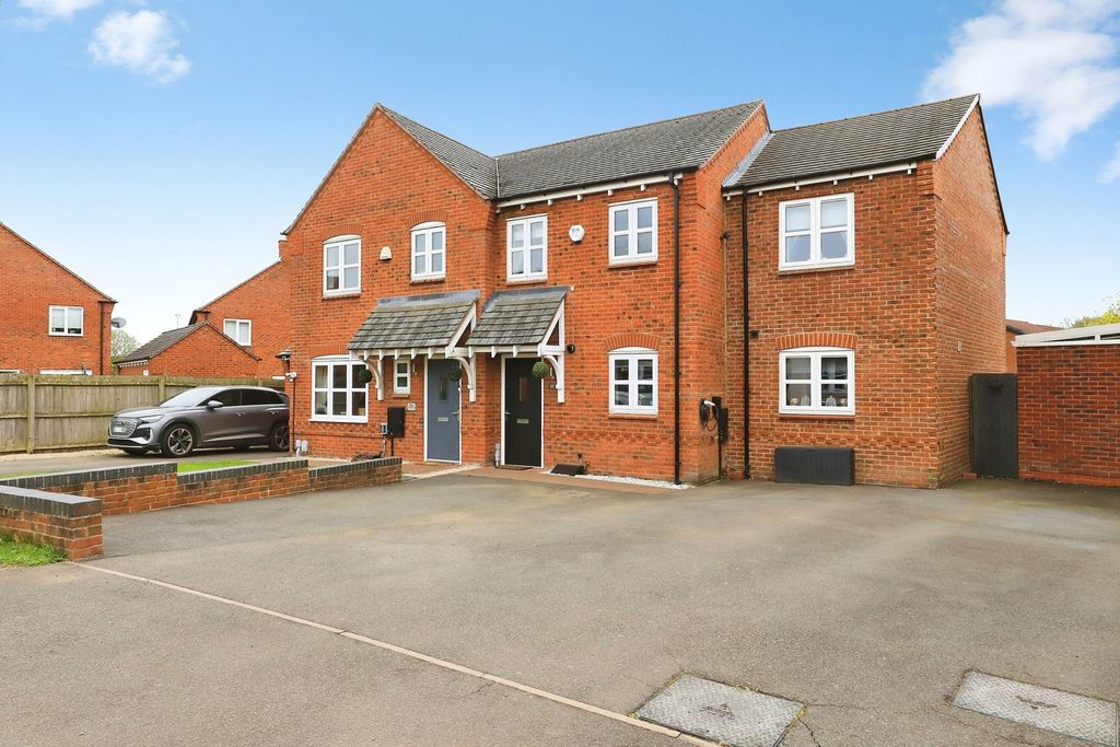 Property photo 1 of 46