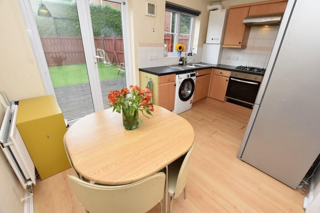 Property photo 3 of 13 Kitchen