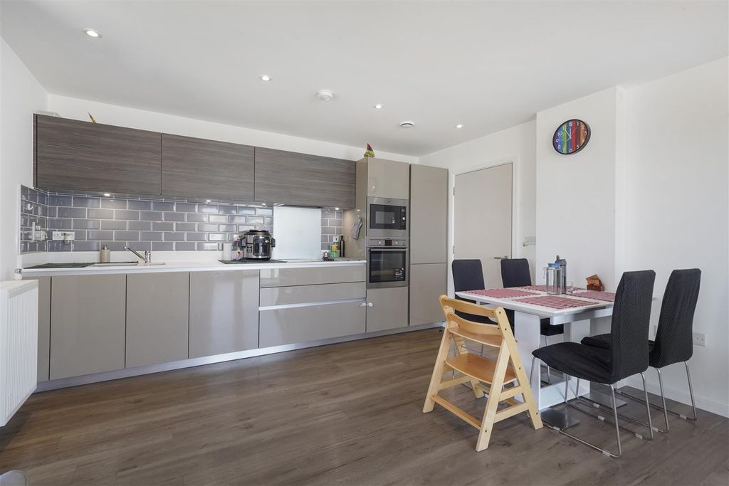 Property photo 3 of 15 58 Williams Way - Rh2Bvip4K6Jzyvvowwr2.Jpg