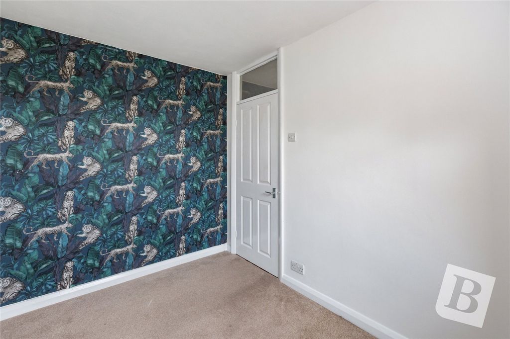 Property photo 3 of 19 Bedroom