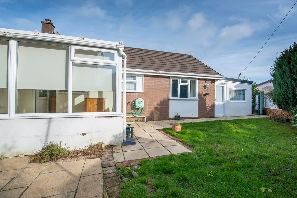 Property photo 3 of 23