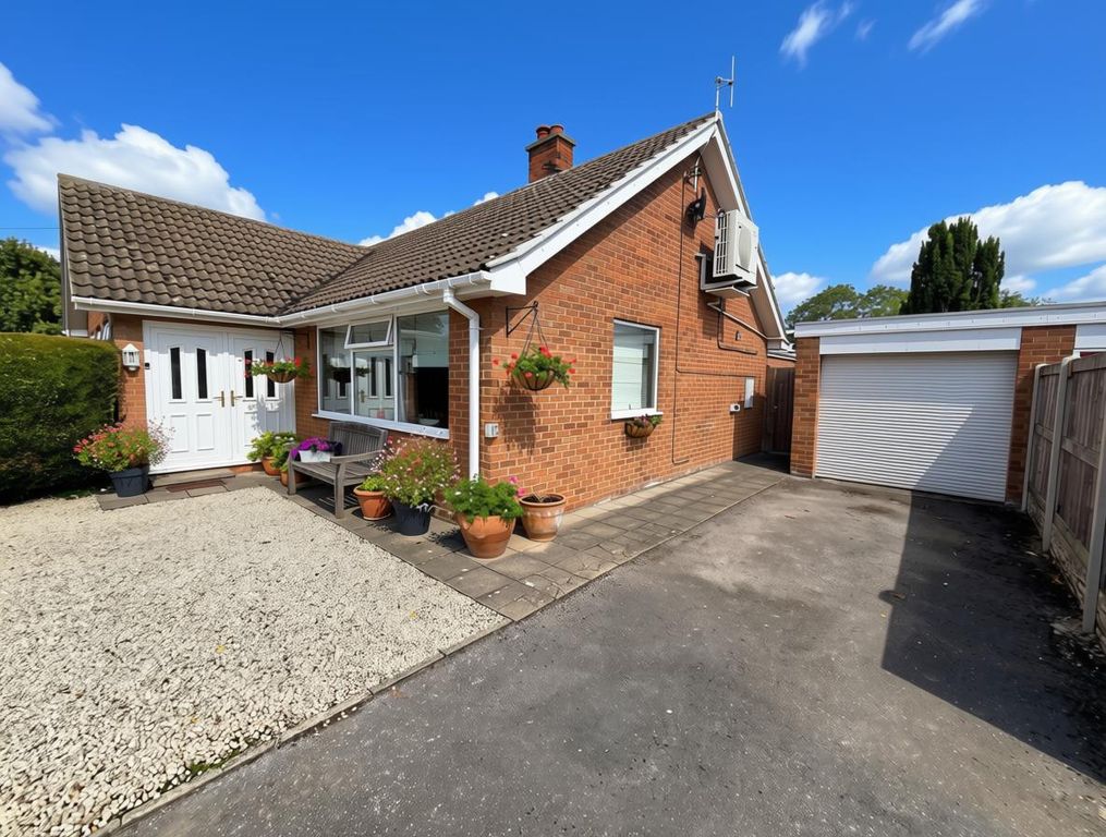 Property photo 1 of 25 Outside
