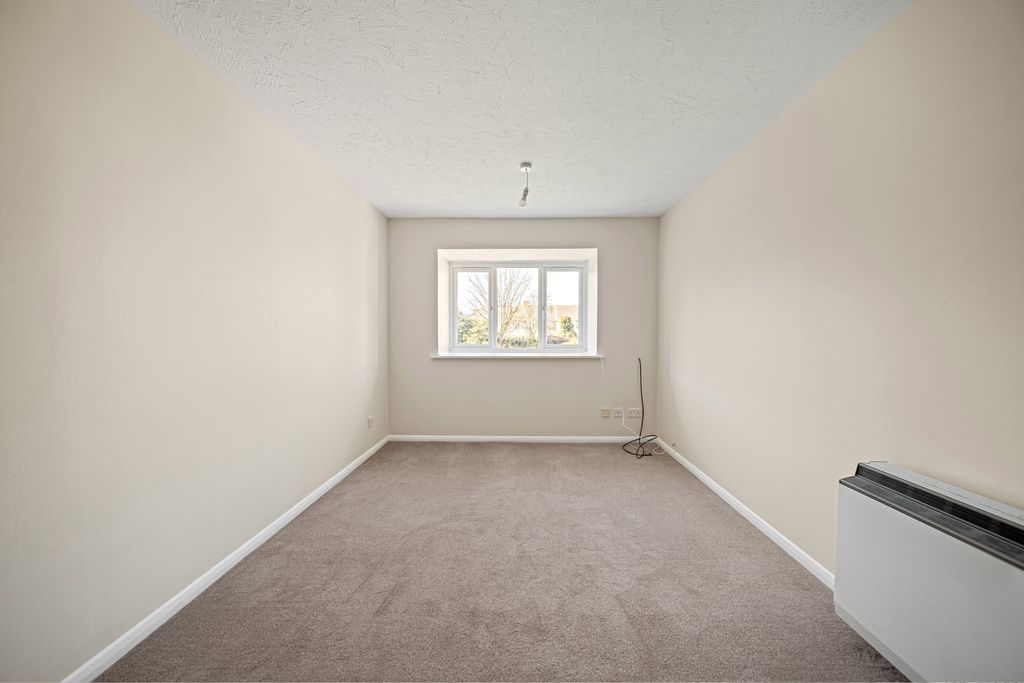 Property photo 2 of 8 Photo 14