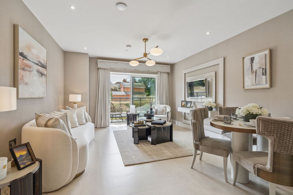 Property photo 1 of 17