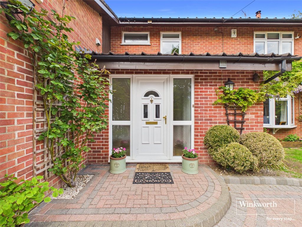 Property photo 3 of 28 Picture No. 09