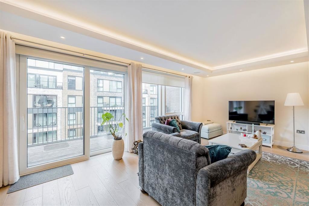 Property photo 3 of 8