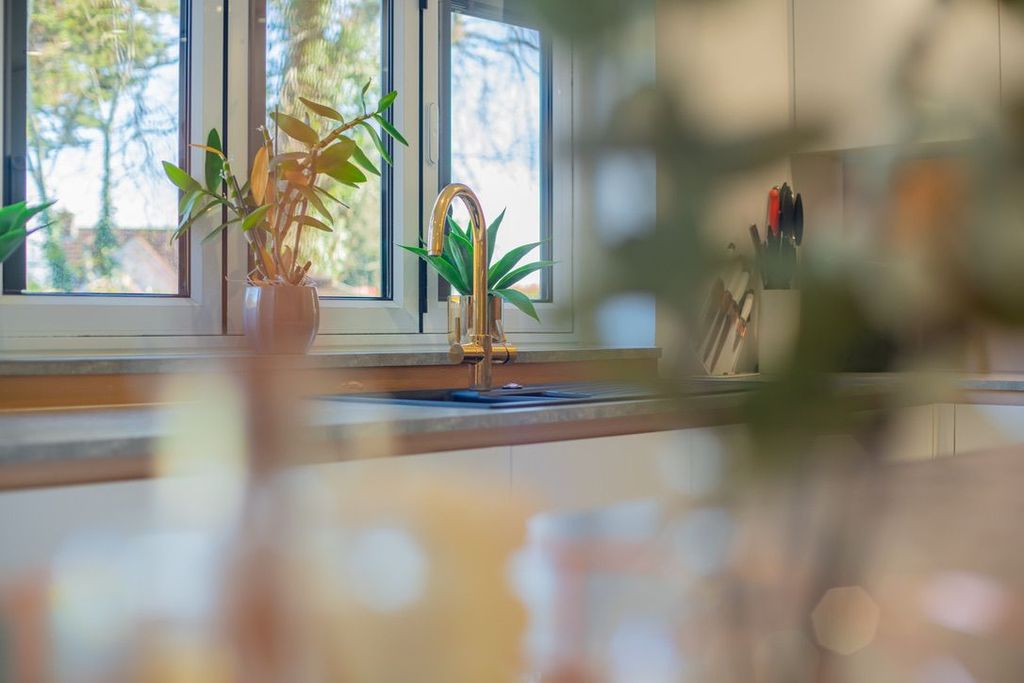 Property photo 3 of 35