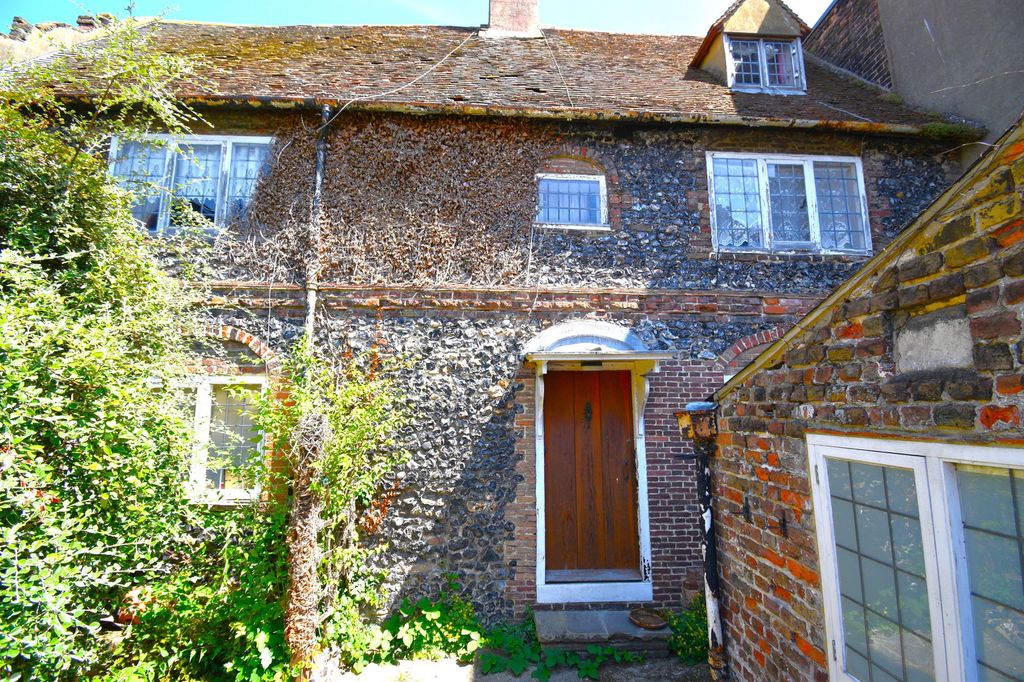 Property photo 1 of 9