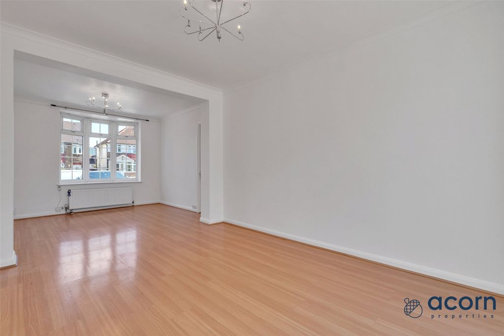 Property photo 3 of 14 Picture No. 16