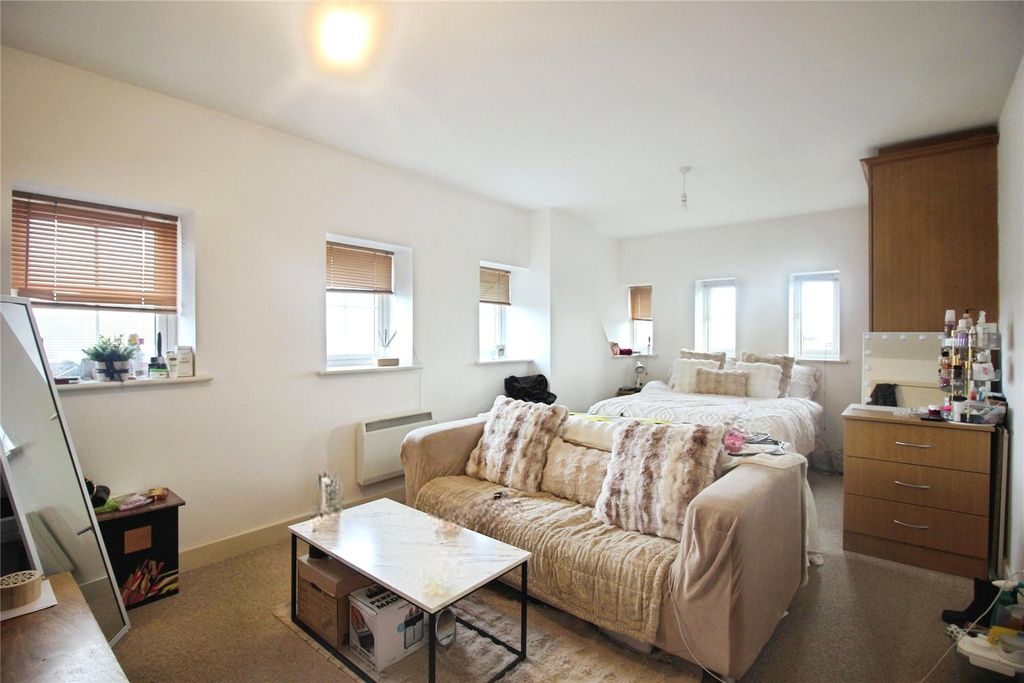 Property photo 2 of 5 Picture No. 04