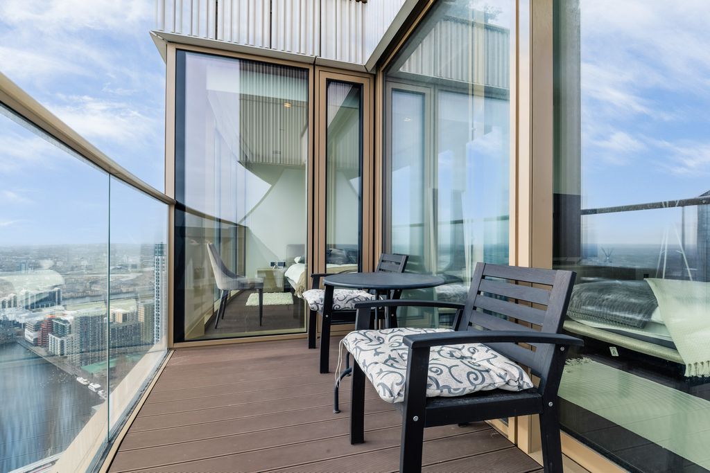 Property photo 3 of 22