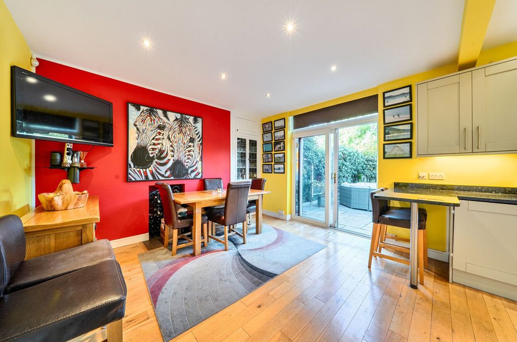 Property photo 3 of 15 3