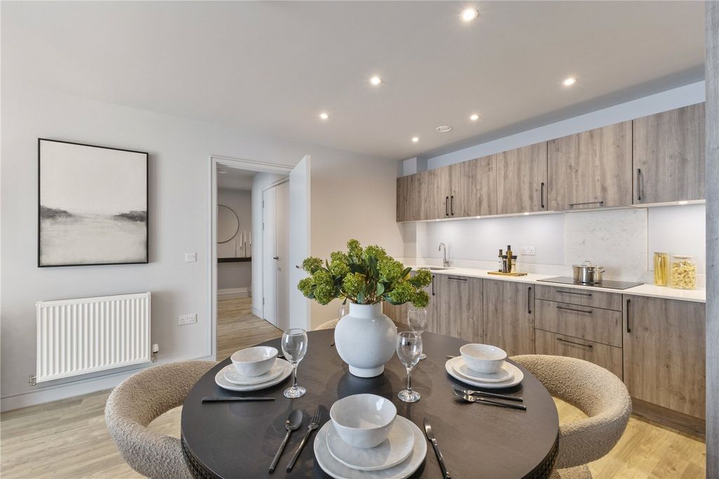 Property photo 1 of 17 5202 Show Home