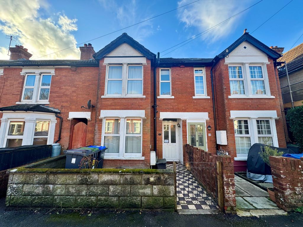 Property photo 1 of 10 Front