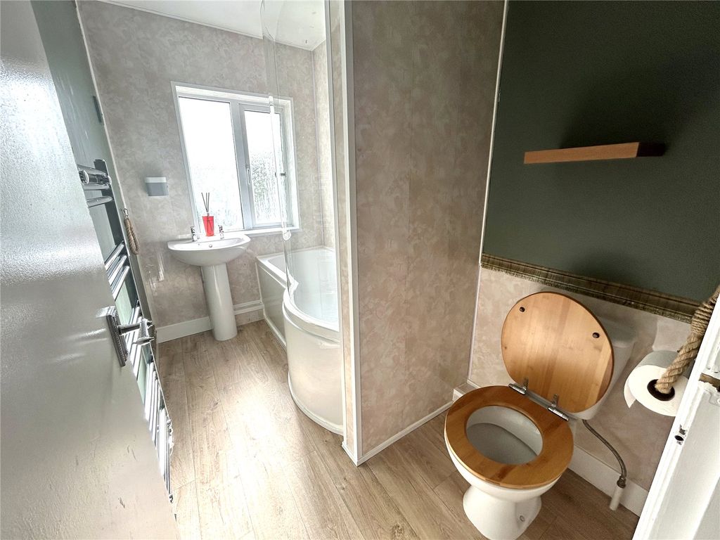 Additional image 10 of 3 bed semi-detached house to rentClos Glandwr, Newtown, Powys SY16