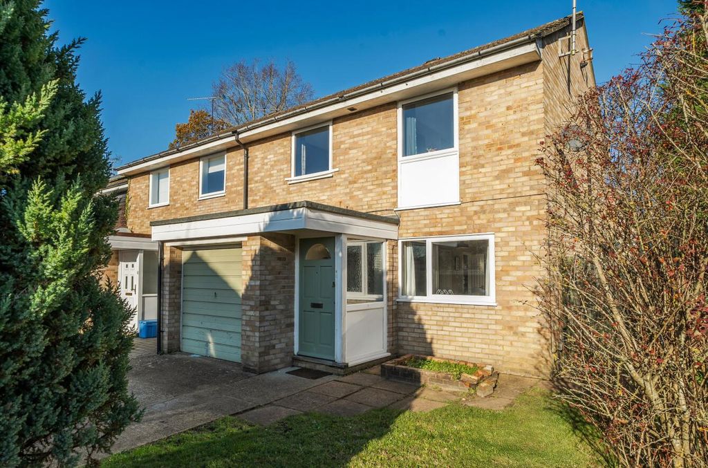 Property photo 1 of 11