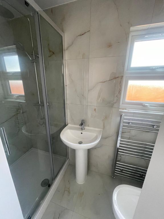 Property photo 1 of 7 1 Bedroom Flat For Rent