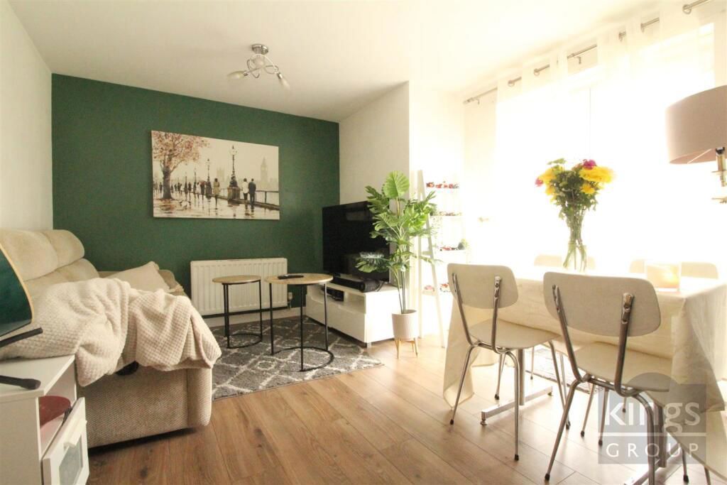 Property photo 2 of 10