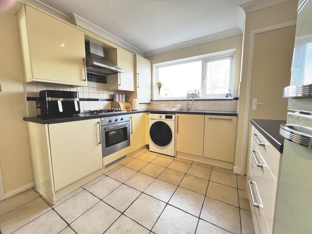 Property photo 3 of 26 Photo 4