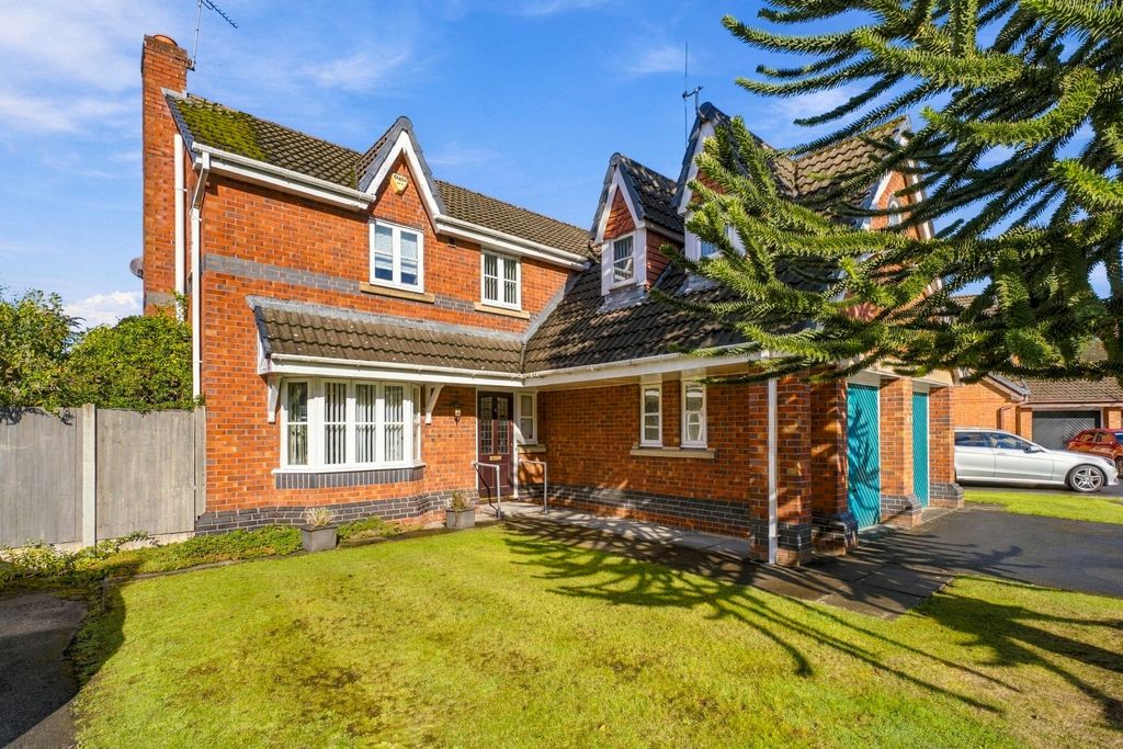 Property photo 1 of 19 Front