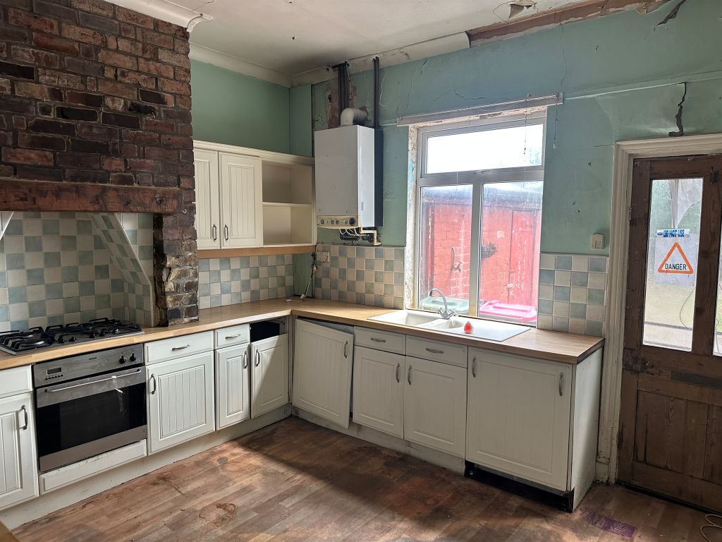 Property photo 3 of 5