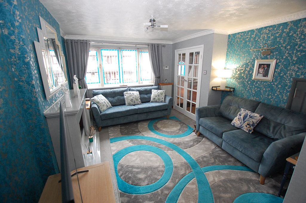 Property photo 3 of 18 Picture No. 11