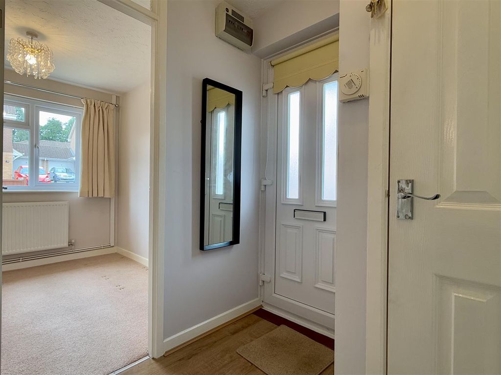Property photo 2 of 11