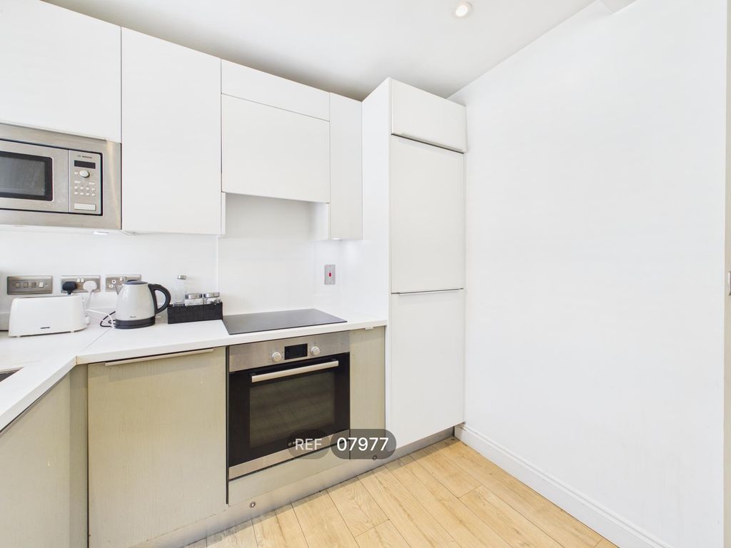 Property photo 3 of 11 Kitchen / Living Area