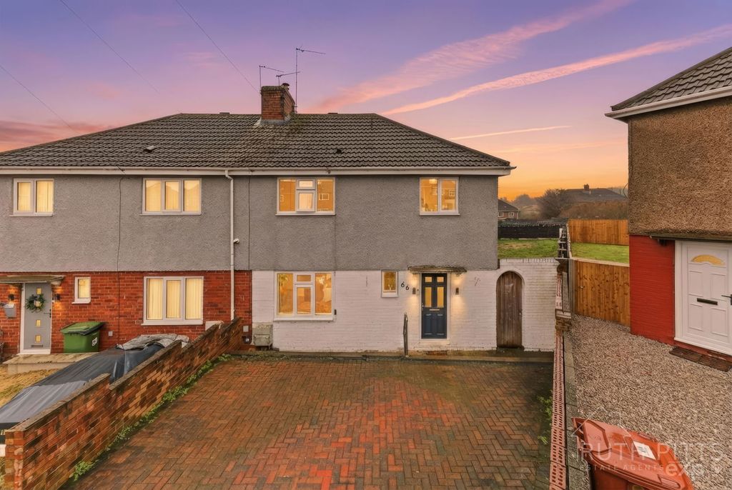 Property photo 2 of 26