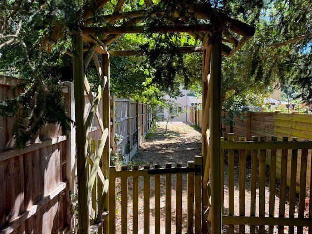 Property photo 3 of 13 Picture No. 70