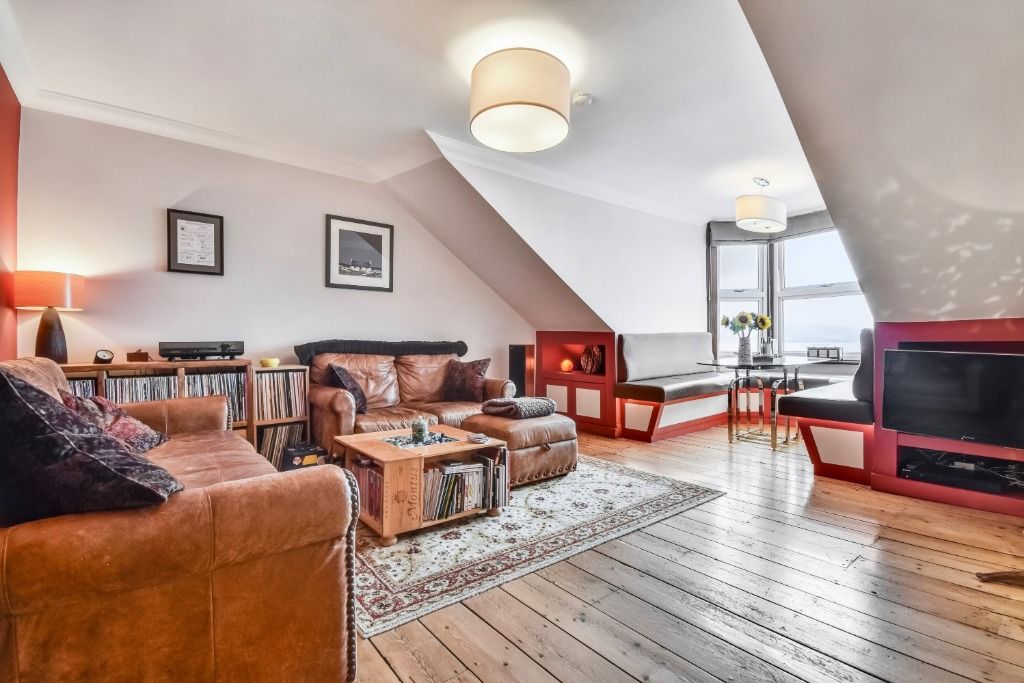 Property photo 1 of 30