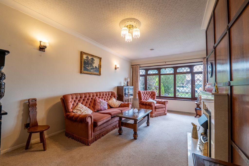 Property photo 3 of 18