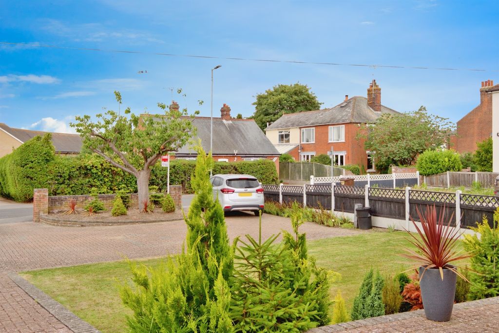 Property photo 2 of 22