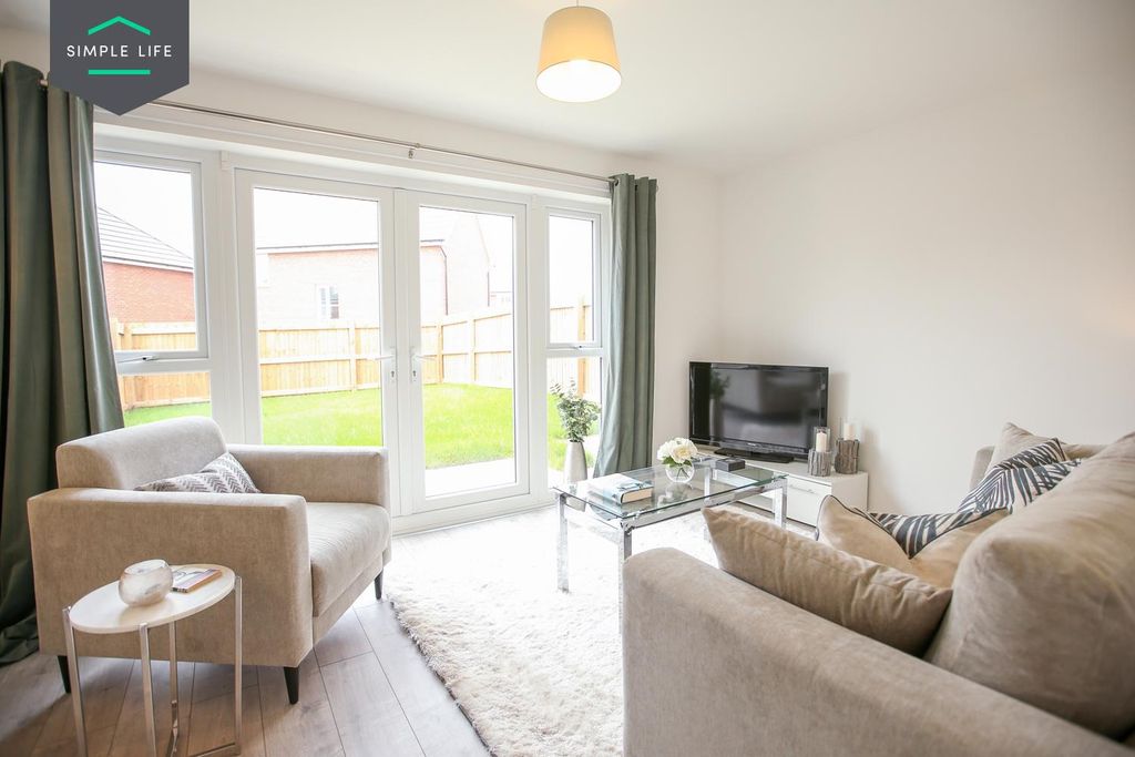 Property photo 2 of 10 2.Weavera_Living_1.Jpg