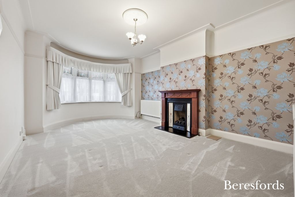 Property photo 2 of 29 Picture No. 51