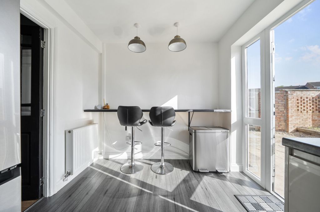 Property photo 3 of 24 1439743-10-69d67c...