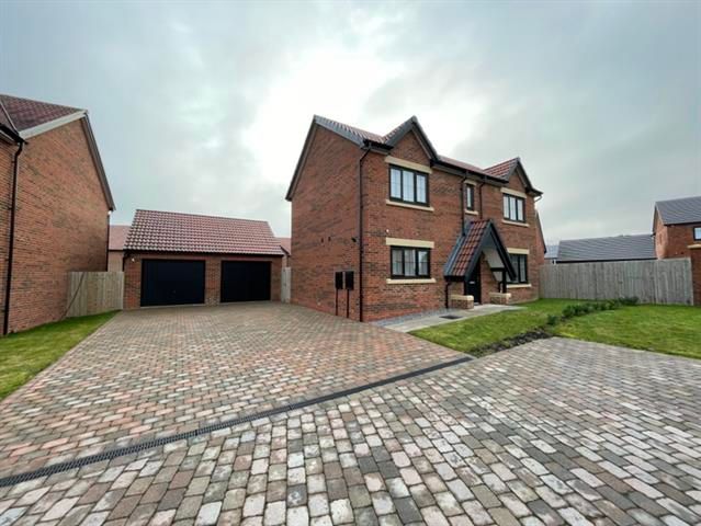 Property photo 1 of 19 Front