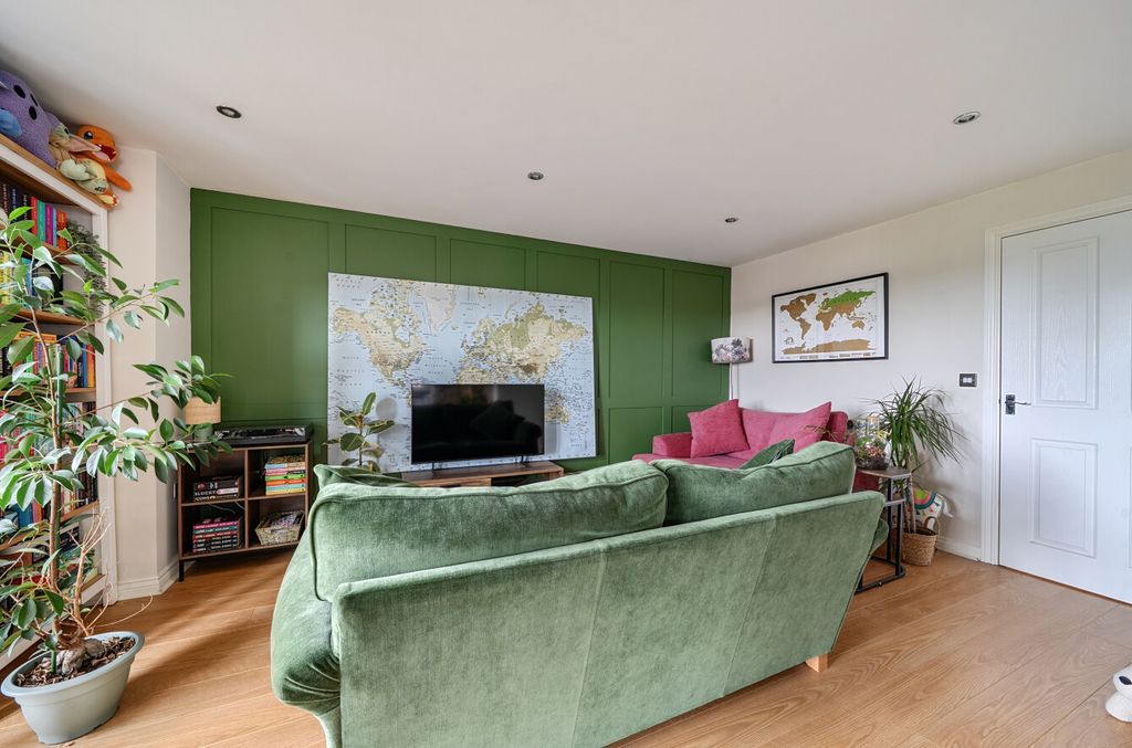 Property photo 1 of 10 1465702-9-6A0De48...