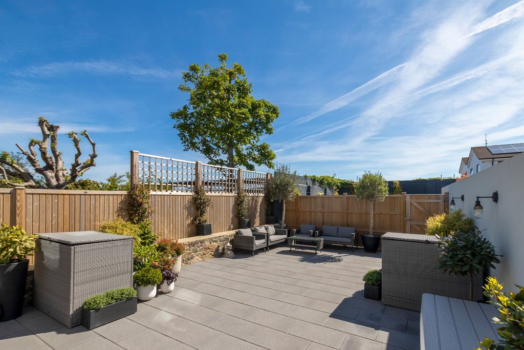 Property photo 3 of 25 Picture No. 24